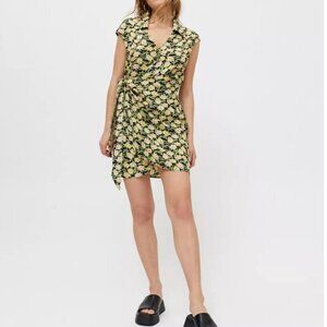 URBAN OUTFITTERS WRAP FLORAL BLACK YELLOW DRESS SIZE XS